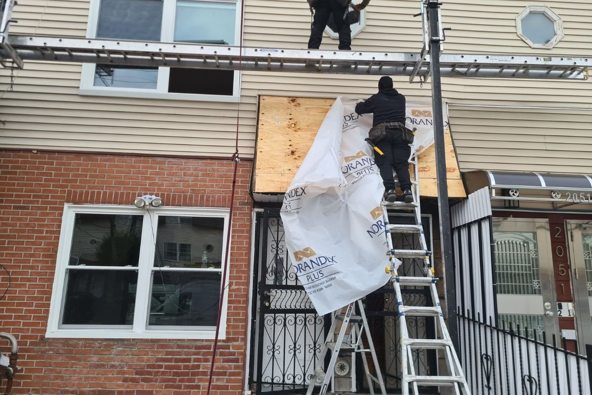 Top-rated siding repair services Bronx.jpg